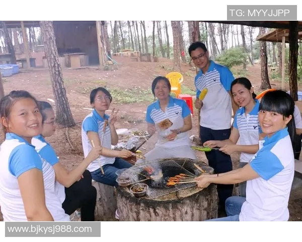 热血街头足球激情对决展现青春活力与团队精神的完美结合